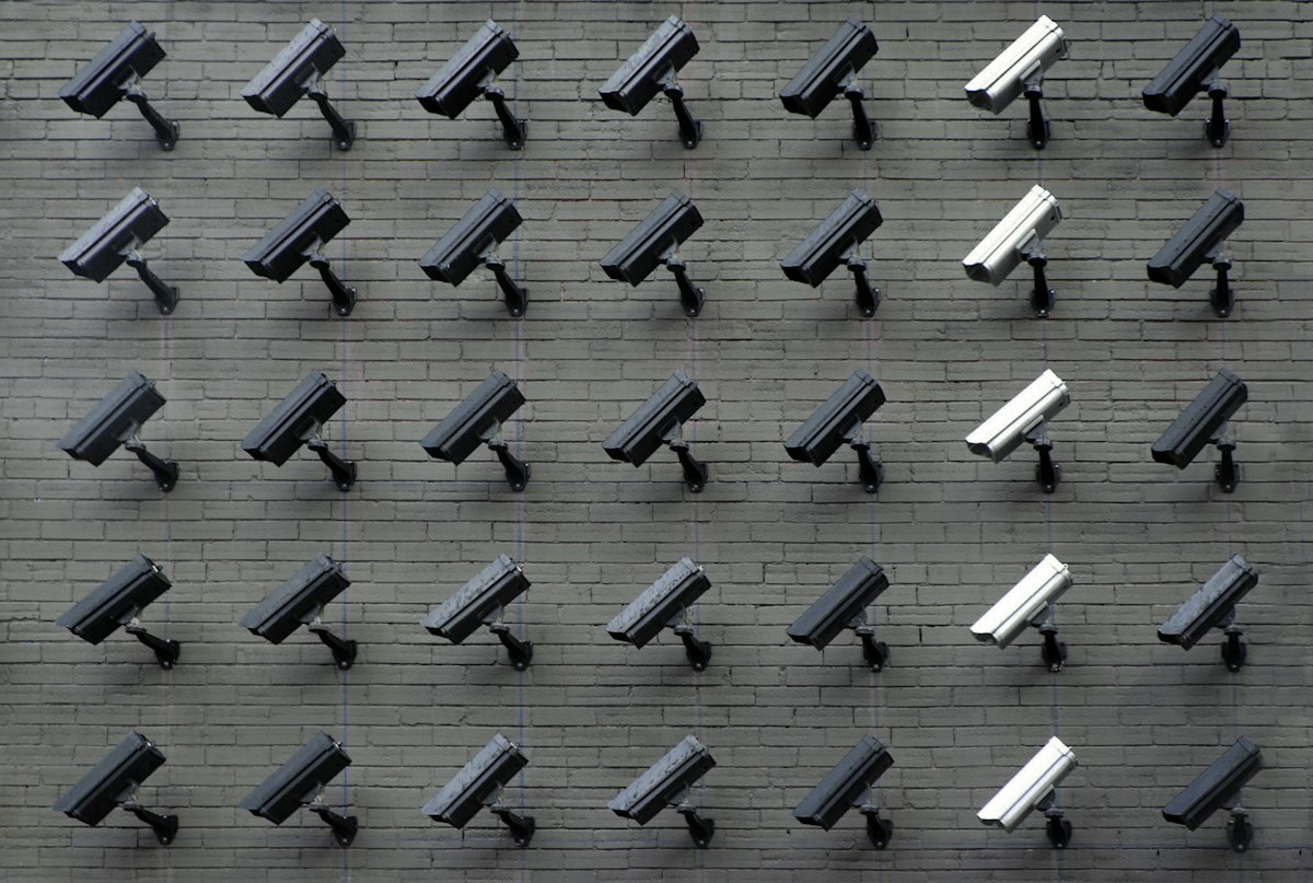 Cámaras de videovigilancia inteligente y centros de monitoreo tecnológico