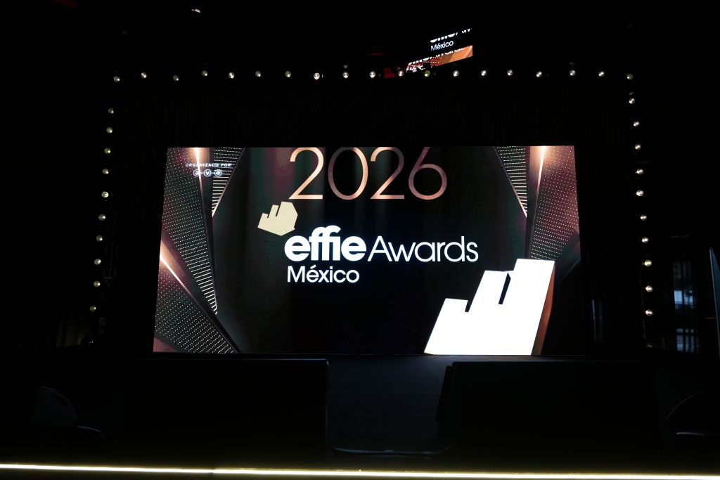 Gala de premiación empresarial y reconocimiento a la efectividad publicitaria en Effie Awards México 2026