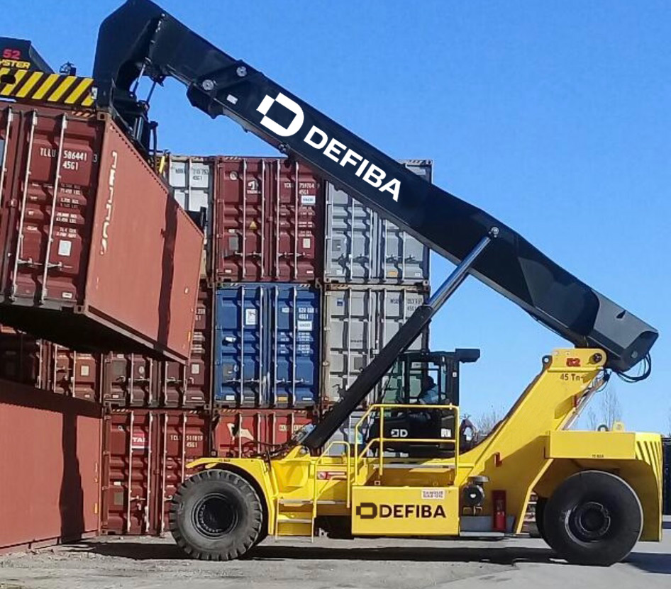 Centro de distribución logística y tecnología de gestión digital en terminal de comercio exterior