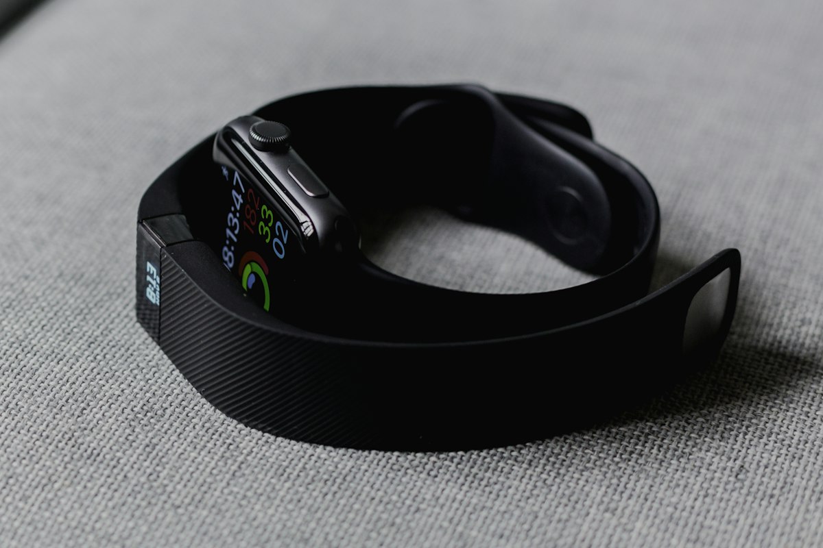 Monitoreo cardiovascular de grado clínico en wearables: Huawei introduce en México el smartwatch WATCH D3 con estudio MAPA no intrusivo Smartwatch con interfaz digital de monitoreo biometrico de presion arterial