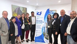 Encuentro profesional sobre liderazgo corporativo, coaching ejecutivo y transformación tecnológica de equipos de trabajo