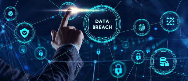 Notificaciones de brechas de datos omiten hasta el 76% de los vectores de ataque: ESET alerta sobre riesgos para usuarios y empresas Especialista en ciberseguridad analizando brechas de datos y protección de información digital